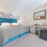 Meadowdore Stay B&B Bed & Breakfast 4*