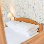 Meadowdore Stay B&B Bed & Breakfast 4*