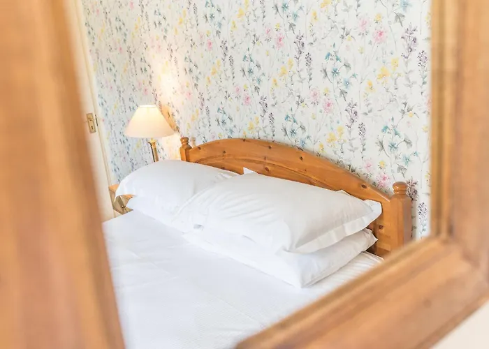 Meadowdore Stay B&B Bed & Breakfast 4*